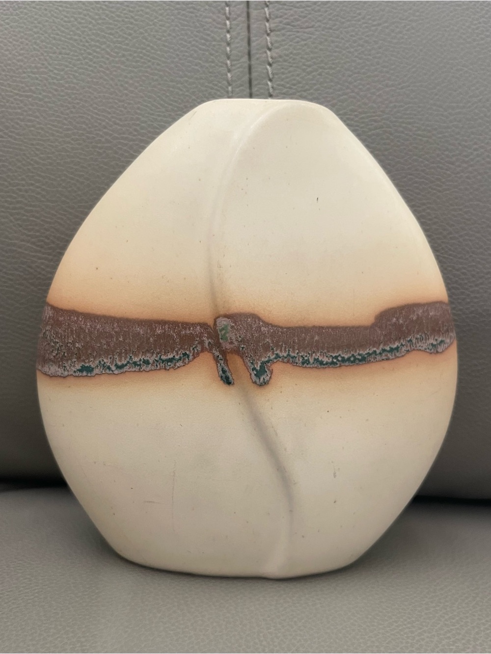 VTG SP San Pacific San Francisco Drip Glaze
Pottery Flat Vase, Approx. 6” Tall